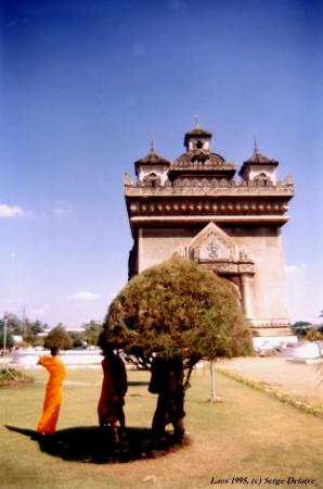 sergedelaive-661-laos_1995.jpg
